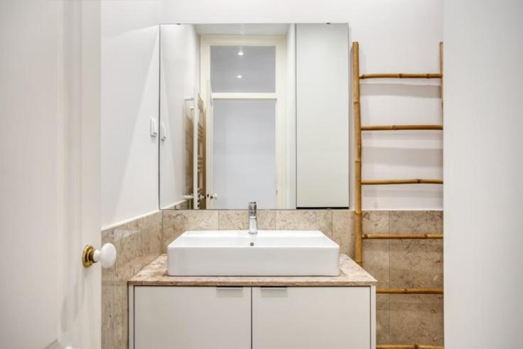 Quarto Com Banheiro Privativo Na Baixa Lisboa المظهر الخارجي الصورة